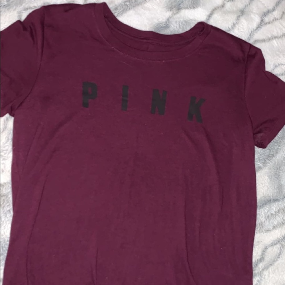 Burgundy short sleeve shirt